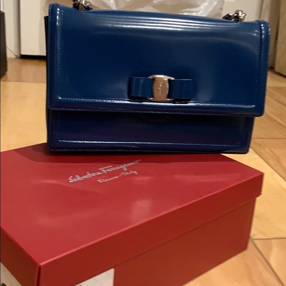 Salvatore Ferragamo Bag BRAND NEW - Picture 1 of 8